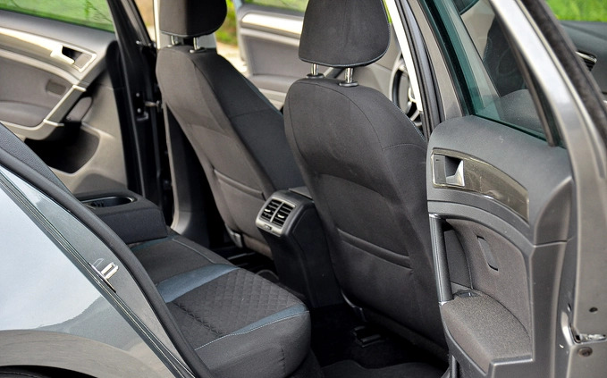 Volkswagen Golf cena 79900 przebieg: 122420, rok produkcji 2020 z Brzozów małe 781